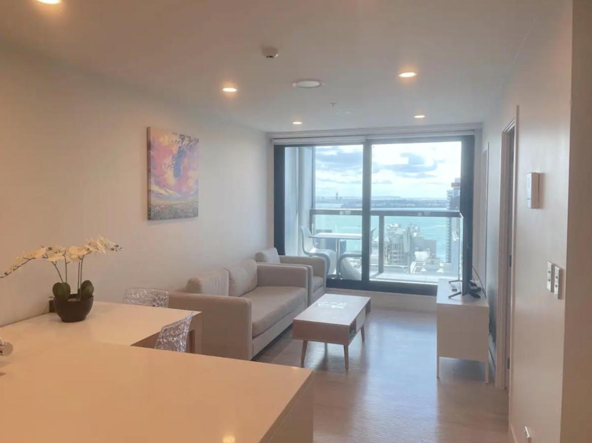 Skytower View And Seaview 2 Bedroom Apartment Окленд Экстерьер фото